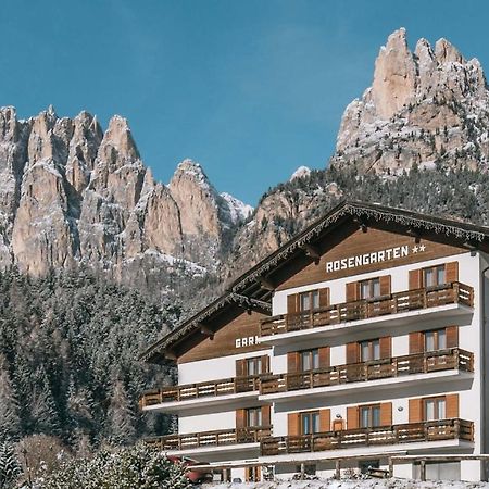Hotel Garni Rosengarten Pera Buitenkant foto