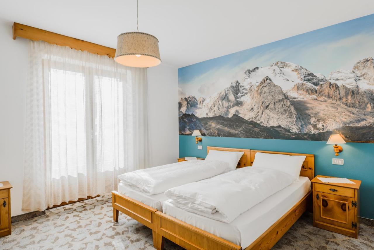 Hotel Garni Rosengarten Pera Buitenkant foto