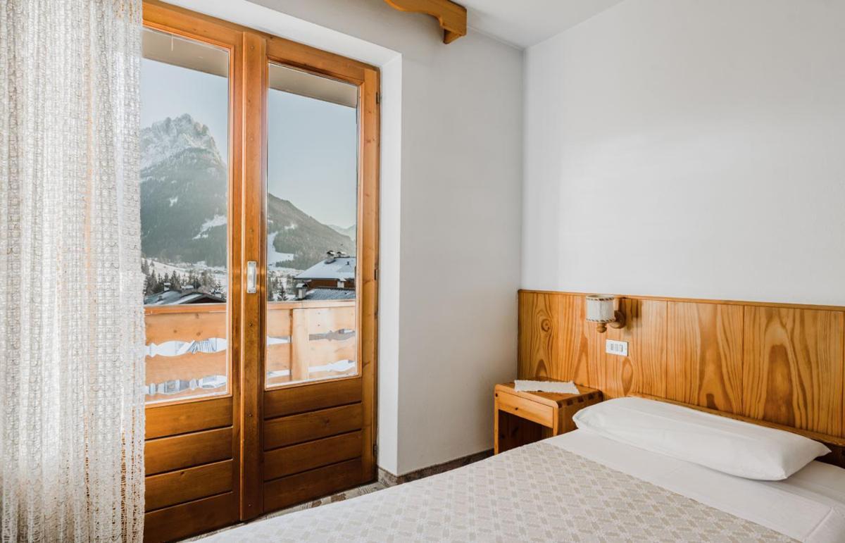 Hotel Garni Rosengarten Pera Buitenkant foto